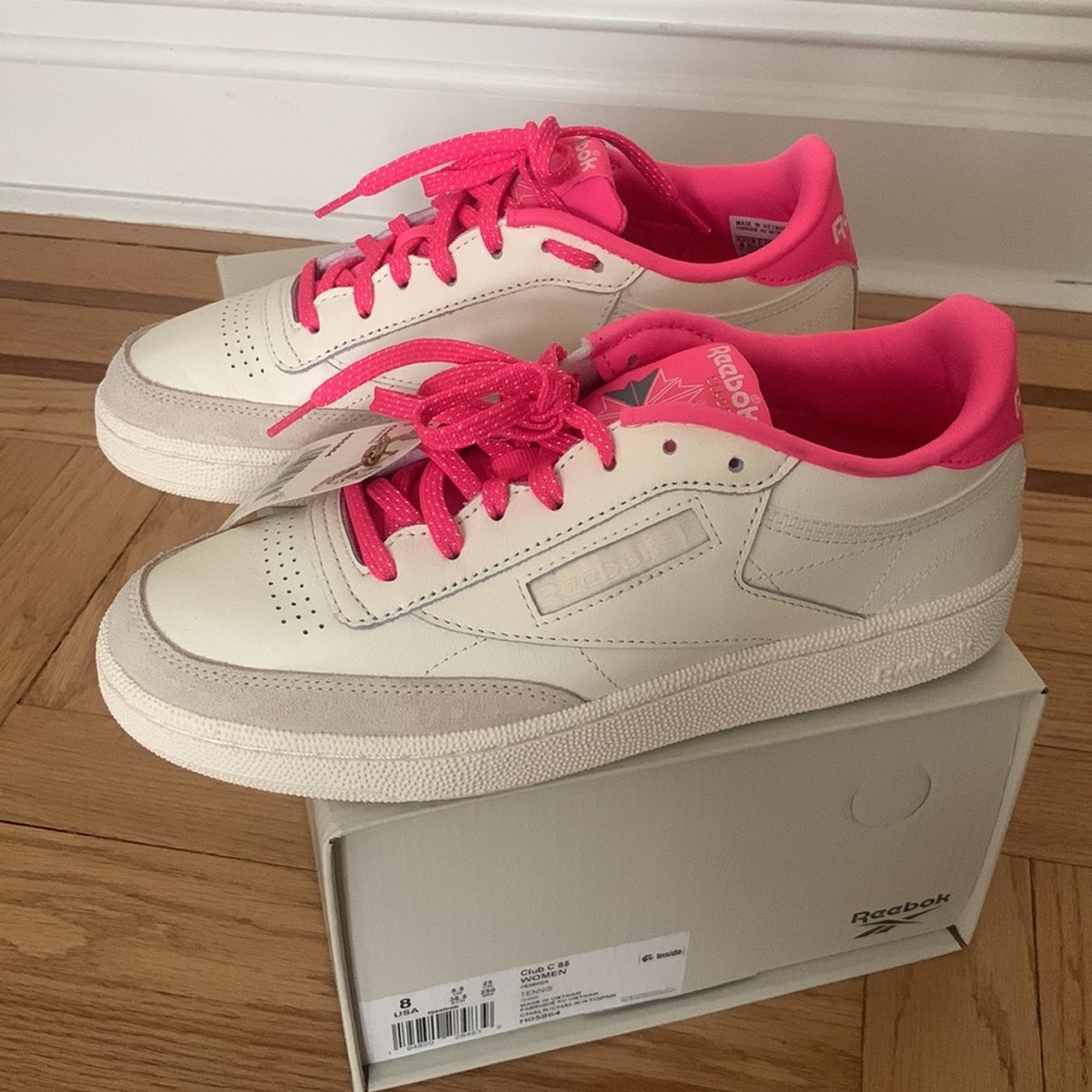 (NEW!!) Reebok Club C85 Women’s Shoes Atomic Pink (size 8)